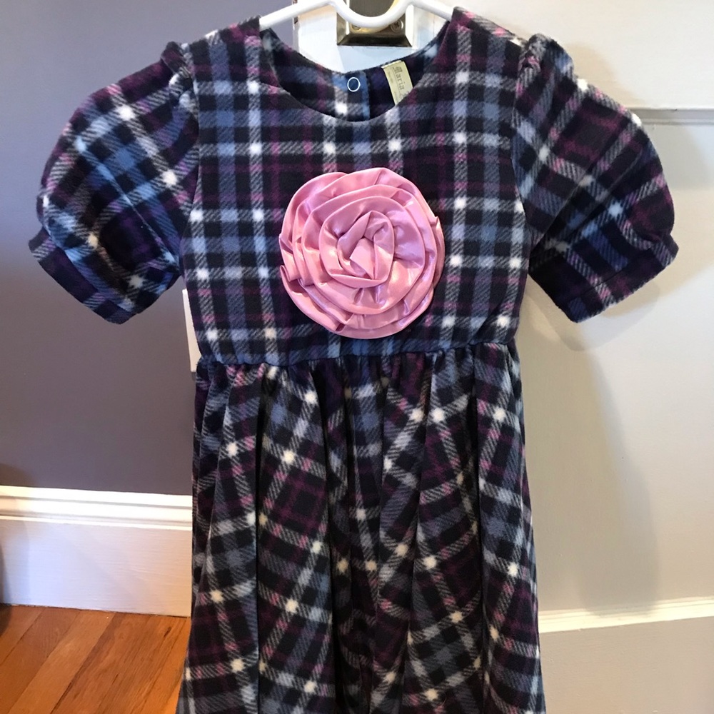 Girls Size 5 Flannel Twirly Dress